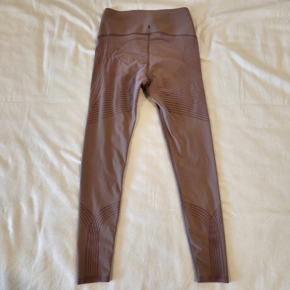 Fanka High-Waist Sculpting Leggings in Mauve Brown - Picture 2 of 3